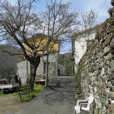 Casa Emilia Cinque Terre Carro